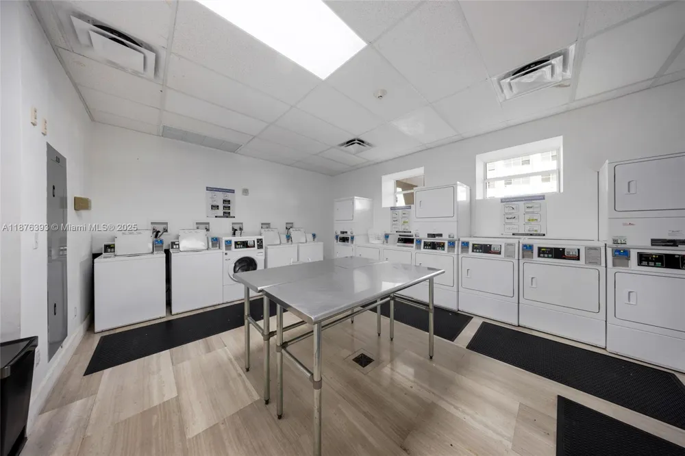 1228 West Ave #312 Miami Beach, FL 33139