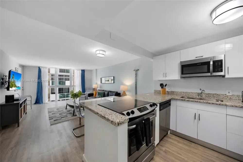 1228 West Ave #312 Miami Beach, FL 33139