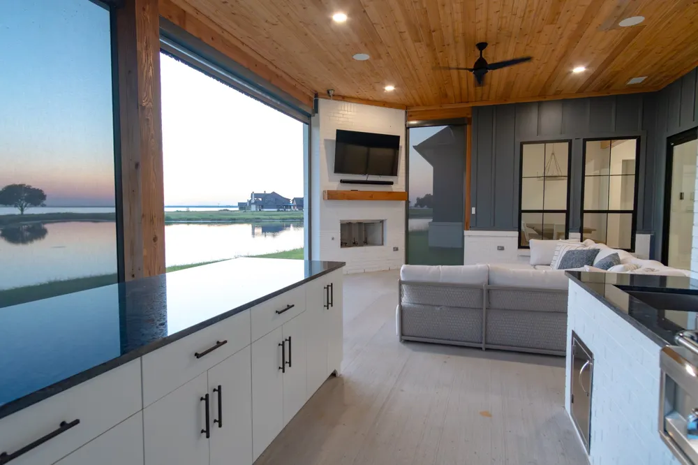 415 Sailview Court Honey Grove, TX 75446