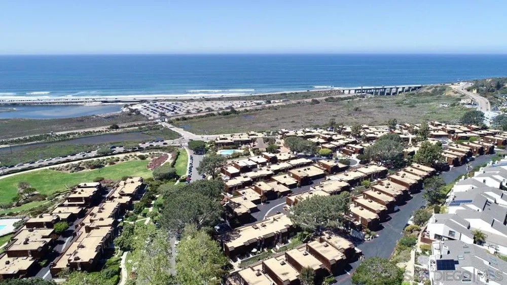 13053 Caminito Del Rocio Del Mar, CA 92014