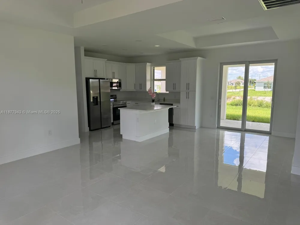 2044 Crawford Ave N Lehigh Acres, FL 33971