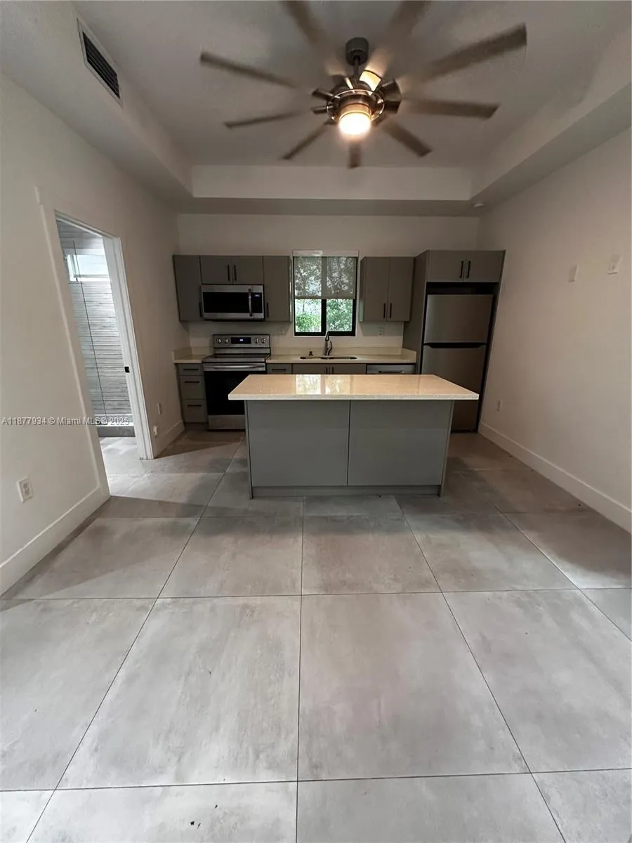 14 Coral Dr #1 Key Largo, FL 33037