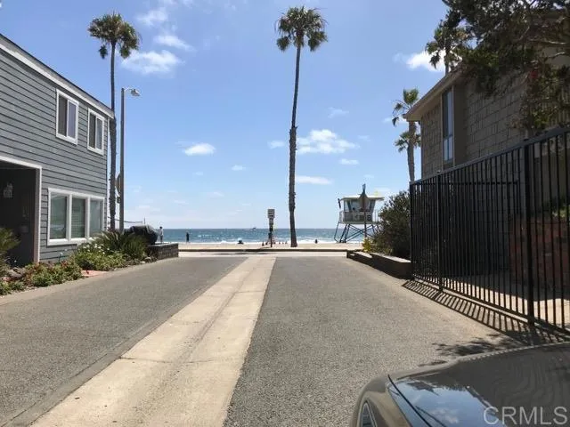 912 Mira Mar Place Oceanside, CA 92054