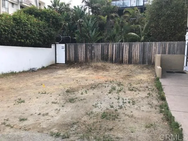 912 Mira Mar Place Oceanside, CA 92054