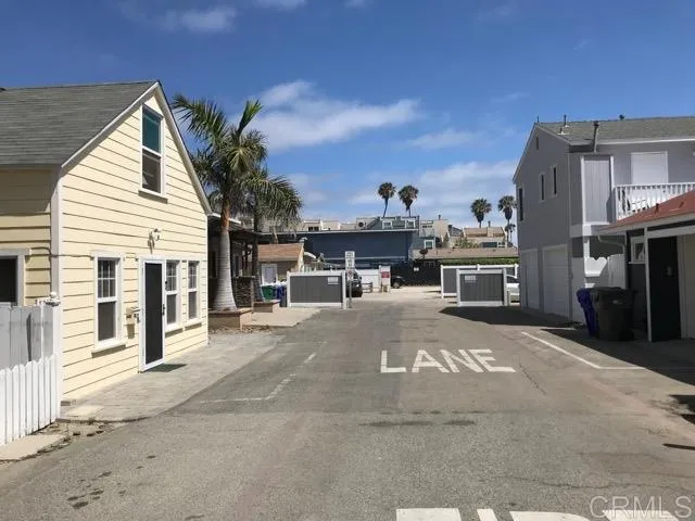 912 Mira Mar Place Oceanside, CA 92054