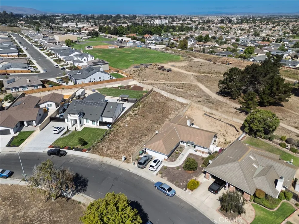 827 Firefox Drive Santa Maria, CA 93455