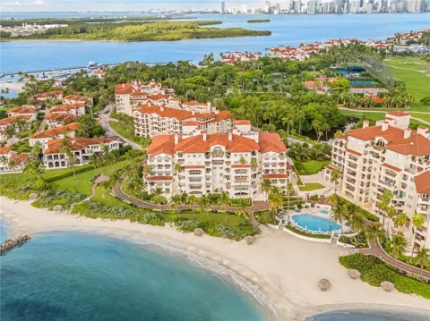 8011 Fisher Island Dr #8011