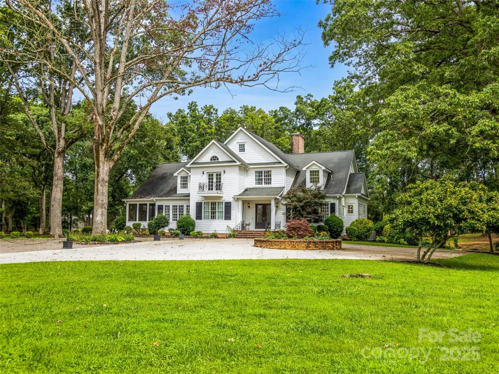 26 Cook Lane Mills River, NC 28759