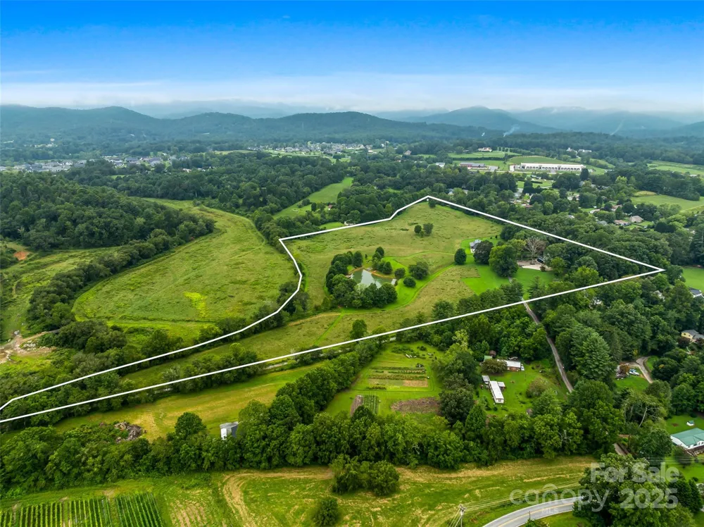 26 Cook Lane Mills River, NC 28759