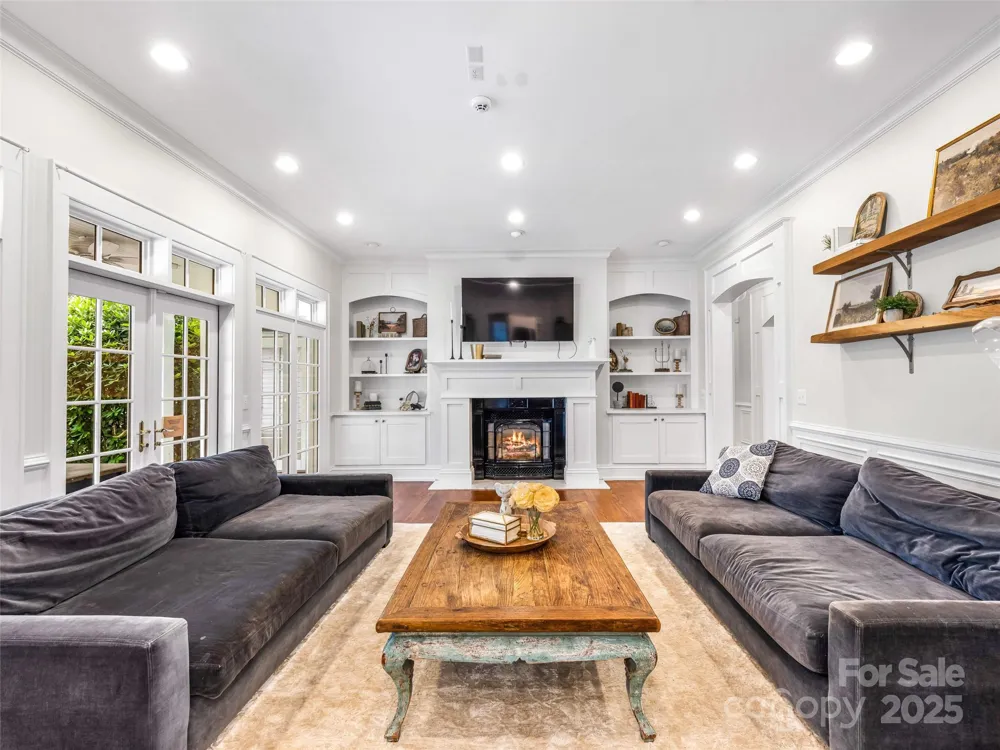 26 Cook Lane Mills River, NC 28759