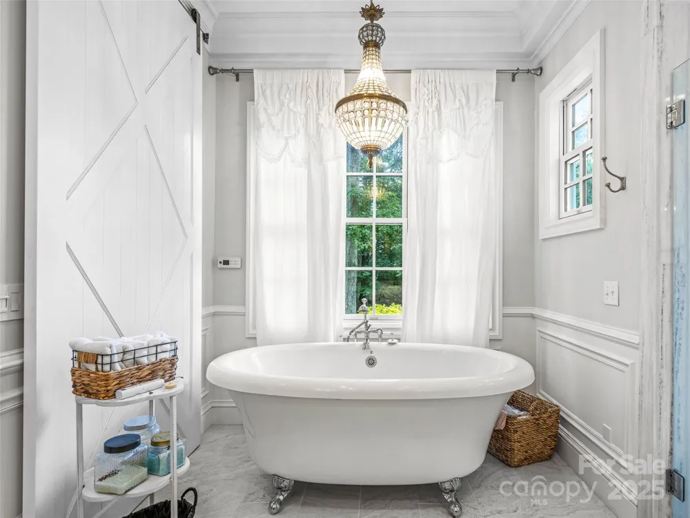 26 Cook Lane Mills River, NC 28759