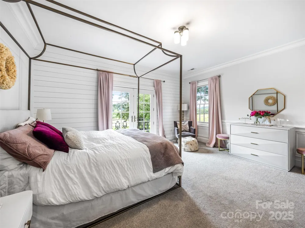 26 Cook Lane Mills River, NC 28759