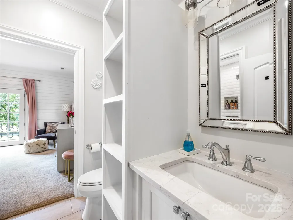26 Cook Lane Mills River, NC 28759