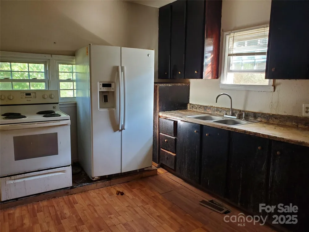 414 S Rowan Avenue Spencer, NC 28159