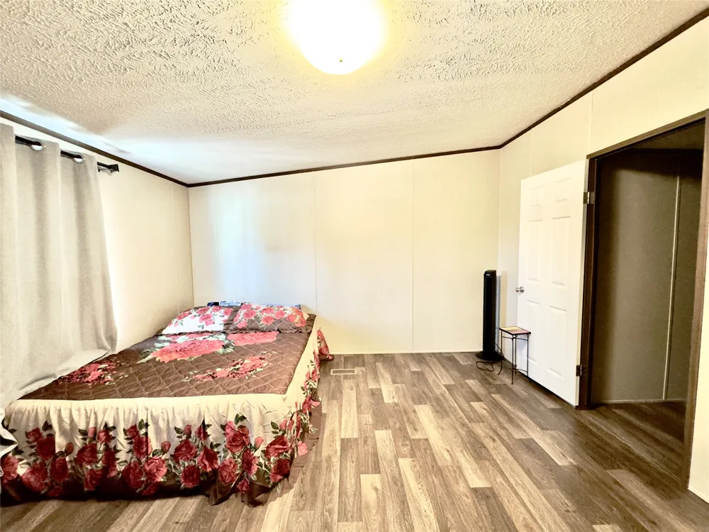 1869 Young Lane Lockhart, TX 78644