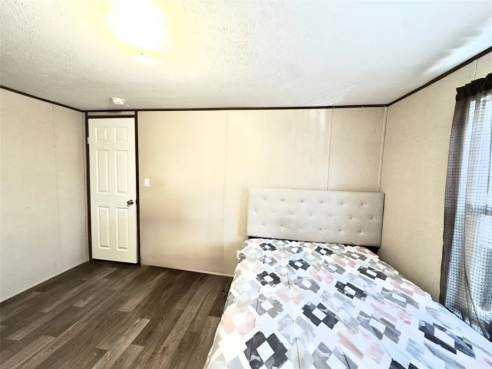 1869 Young Lane Lockhart, TX 78644