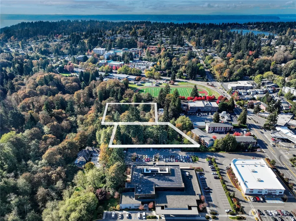 16504 3rd Avenue SW Burien, WA 98166
