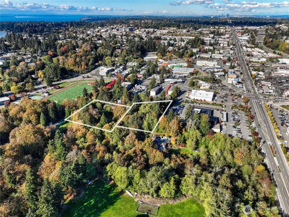 16504 3rd Avenue SW Burien, WA 98166