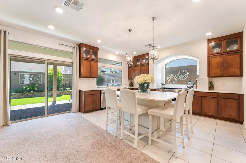 7283 Grace Estate Avenue Las Vegas, NV 89113