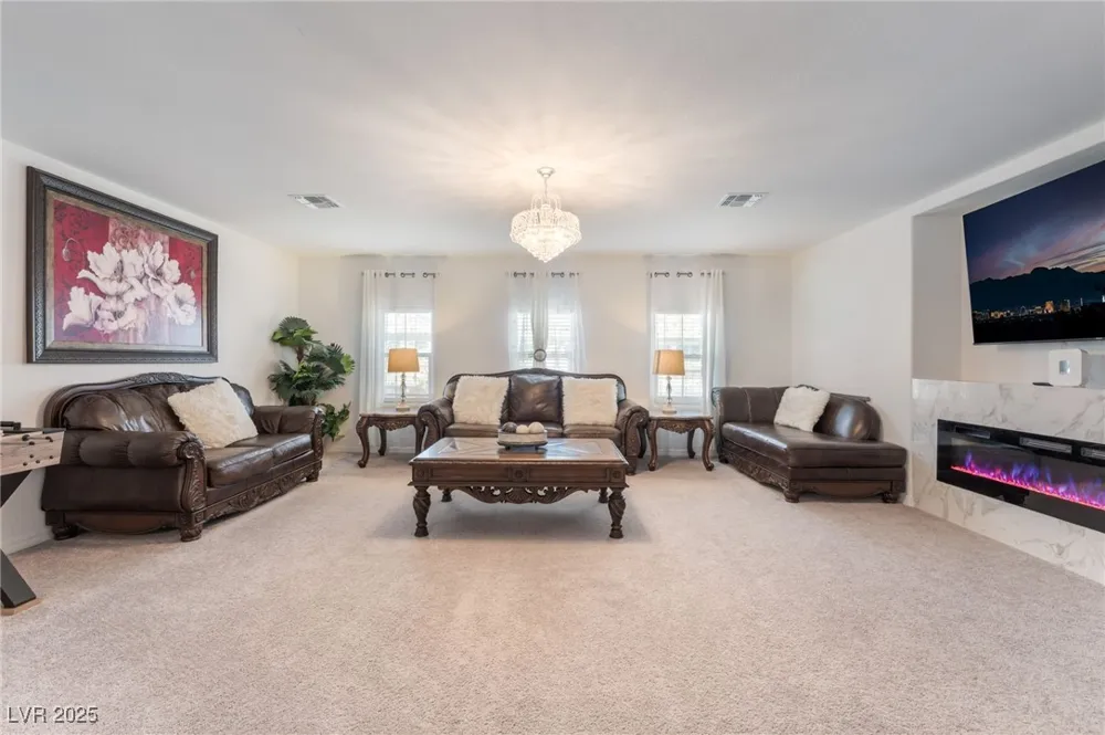 7283 Grace Estate Avenue Las Vegas, NV 89113
