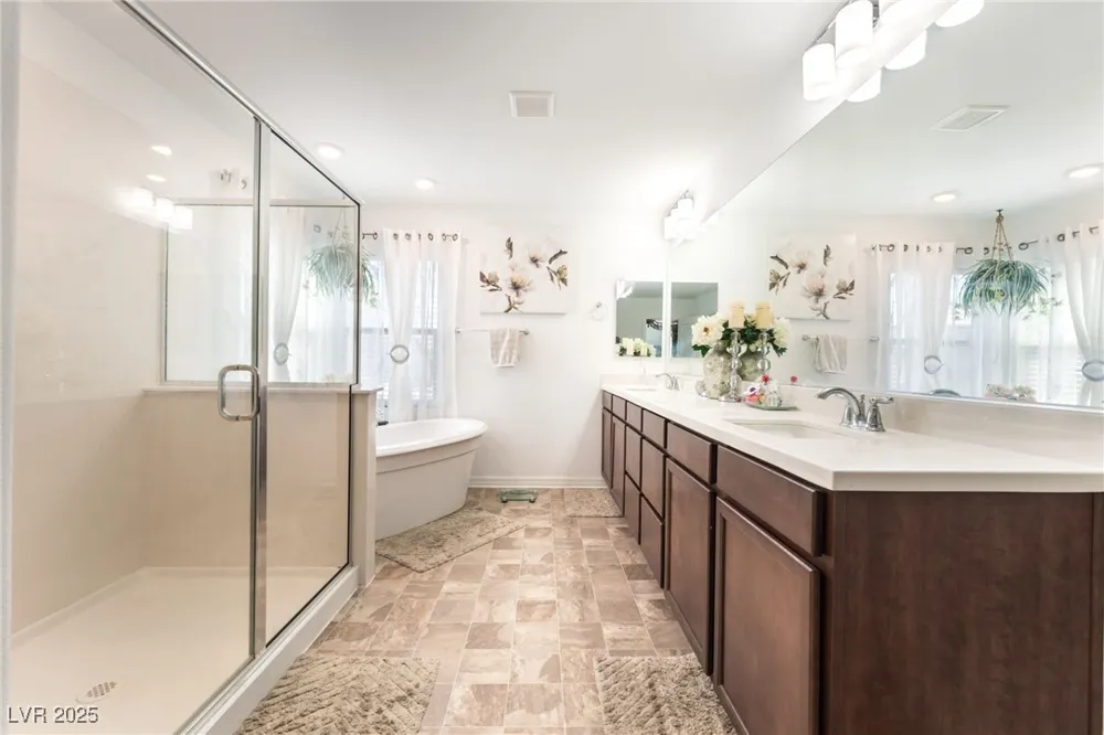 7283 Grace Estate Avenue Las Vegas, NV 89113