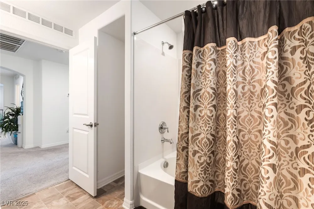7283 Grace Estate Avenue Las Vegas, NV 89113