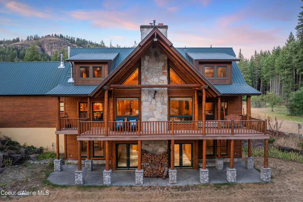 58250 Hwy 200 Clark Fork, ID 83811