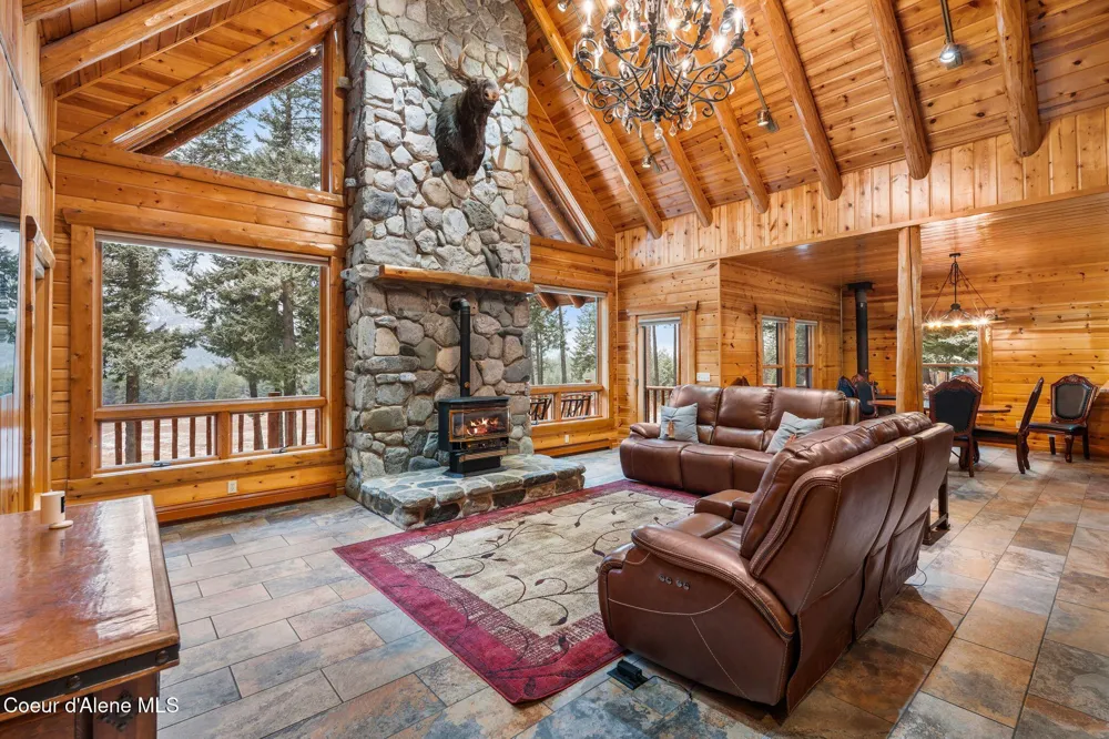 58250 Hwy 200 Clark Fork, ID 83811