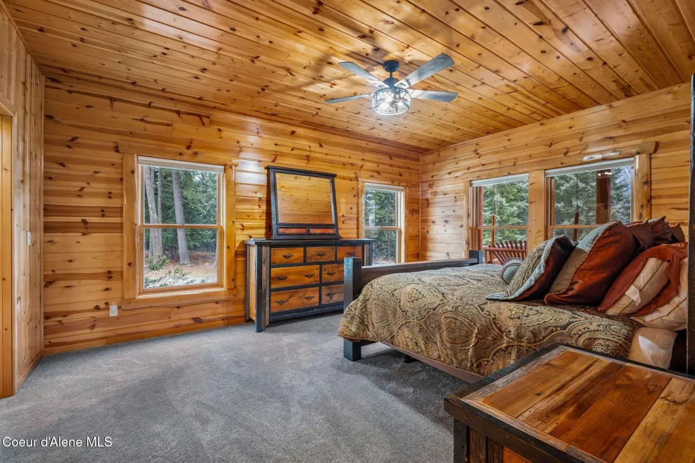58250 Hwy 200 Clark Fork, ID 83811