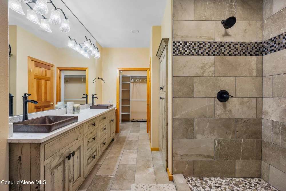 58250 Hwy 200 Clark Fork, ID 83811