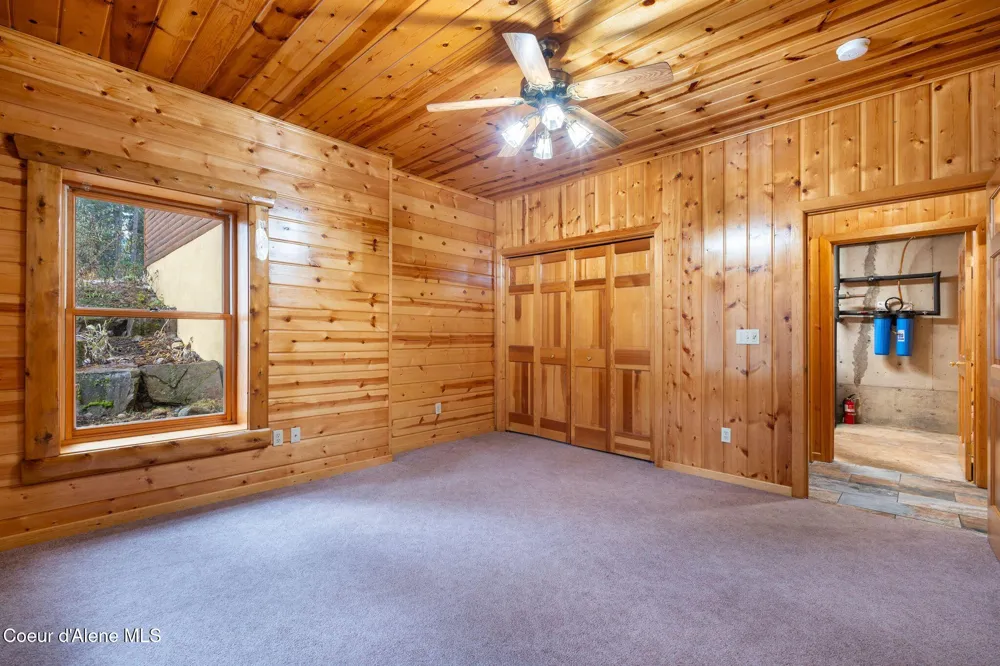 58250 Hwy 200 Clark Fork, ID 83811