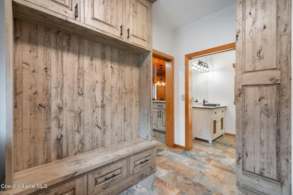 58250 Hwy 200 Clark Fork, ID 83811