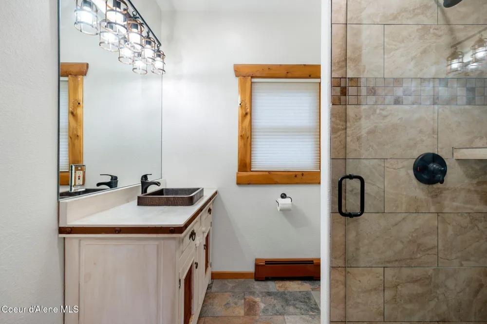 58250 Hwy 200 Clark Fork, ID 83811