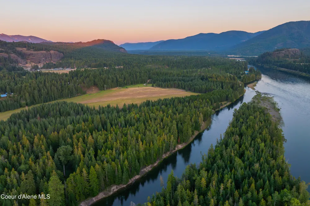 58250 Hwy 200 Clark Fork, ID 83811