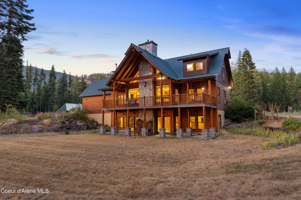 58250 Hwy 200 Clark Fork, ID 83811