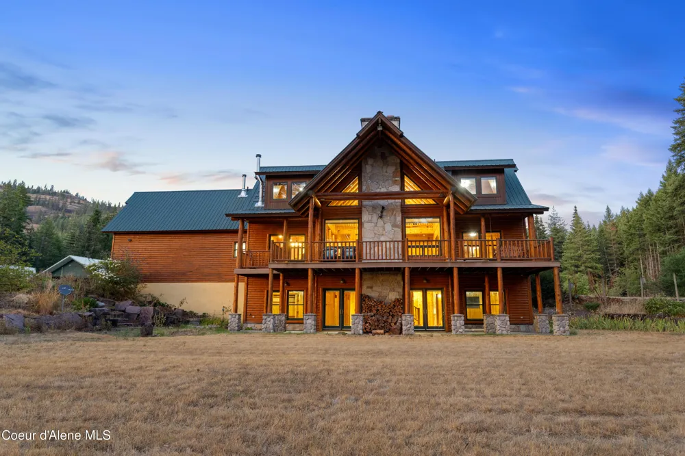 58250 Hwy 200 Clark Fork, ID 83811