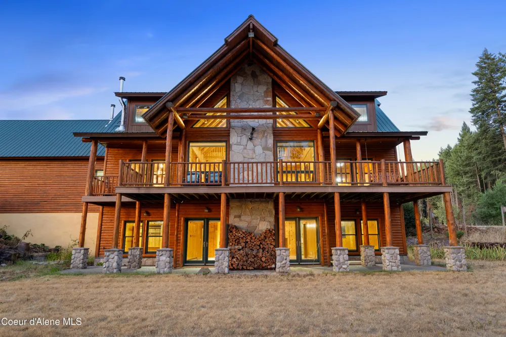 58250 Hwy 200 Clark Fork, ID 83811