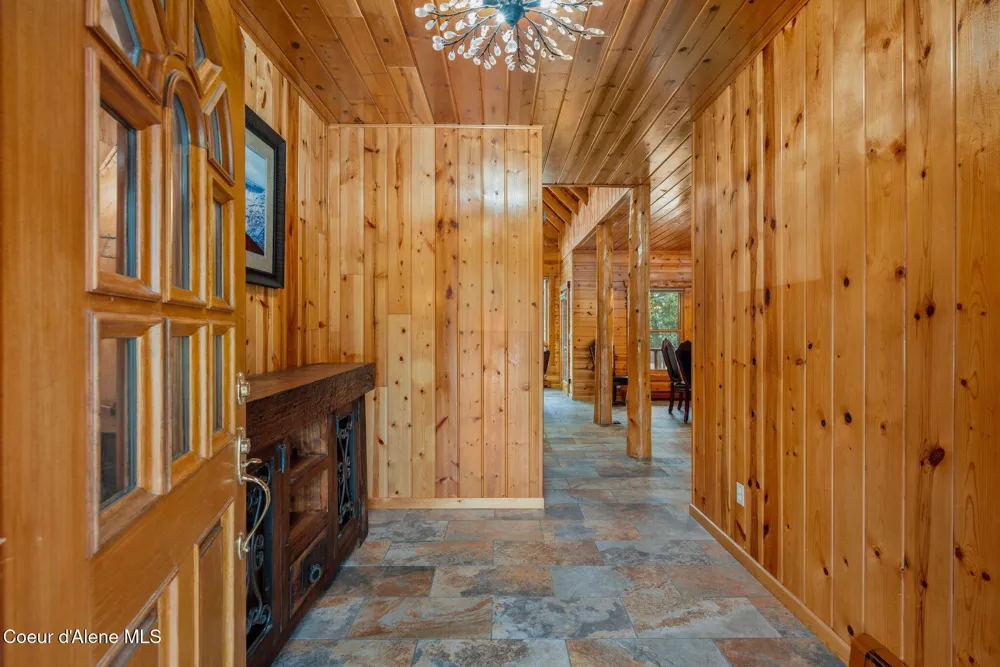 58250 Hwy 200 Clark Fork, ID 83811