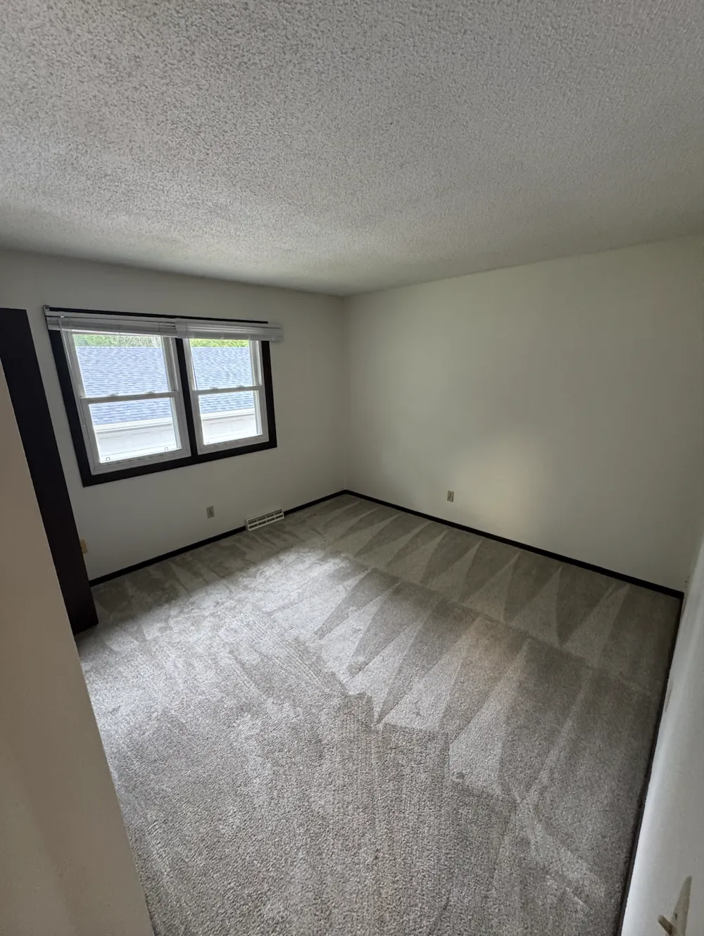 571 County Road B E Maplewood, MN 55117