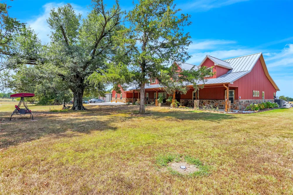 337 County Road 3535 Saltillo, TX 75478