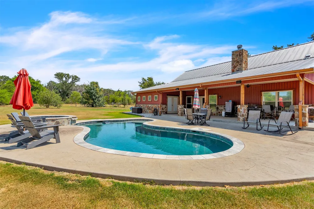 337 County Road 3535 Saltillo, TX 75478