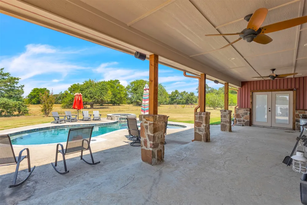 337 County Road 3535 Saltillo, TX 75478