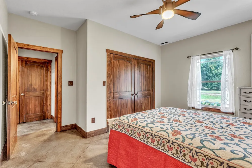 337 County Road 3535 Saltillo, TX 75478