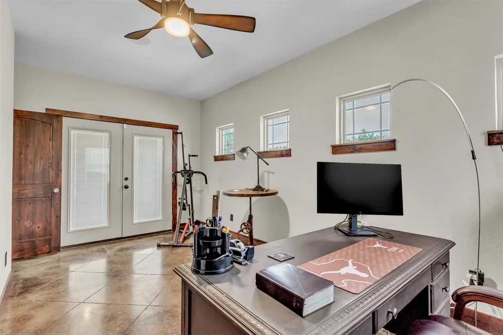 337 County Road 3535 Saltillo, TX 75478