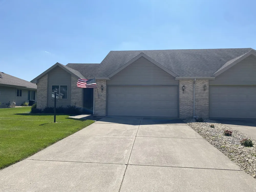 523 Hidden Oak Drive Hobart, IN 46342