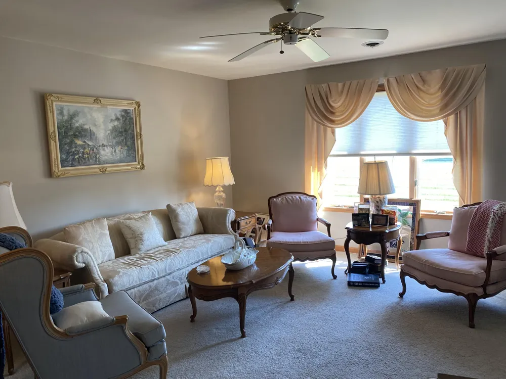523 Hidden Oak Drive Hobart, IN 46342