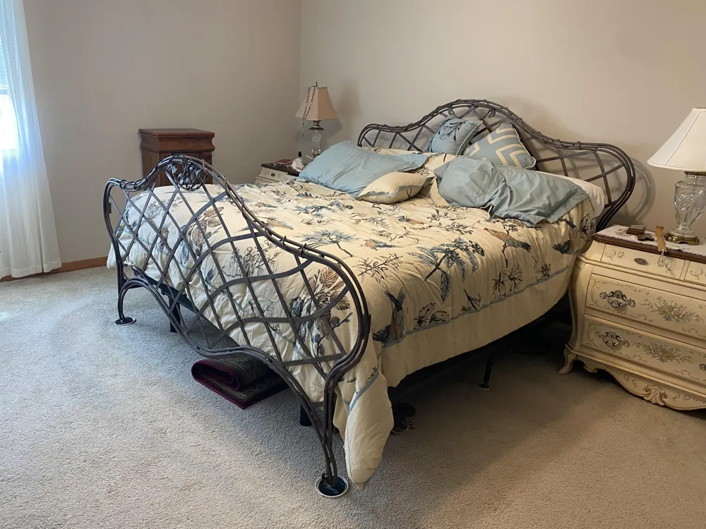 523 Hidden Oak Drive Hobart, IN 46342
