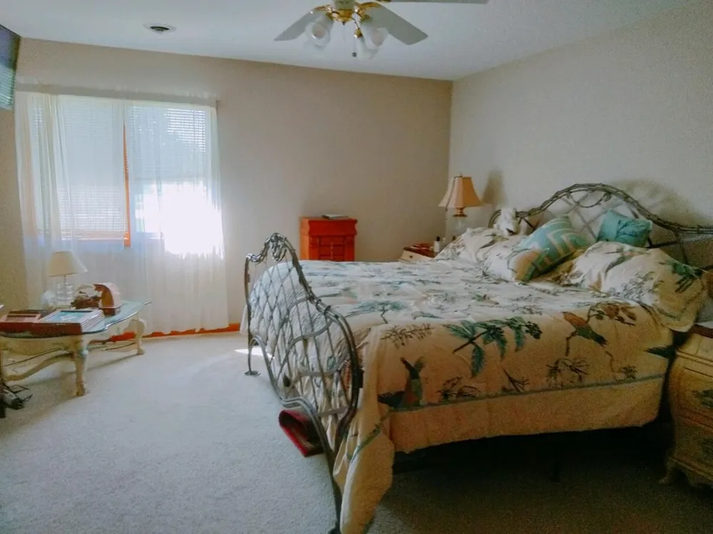 523 Hidden Oak Drive Hobart, IN 46342