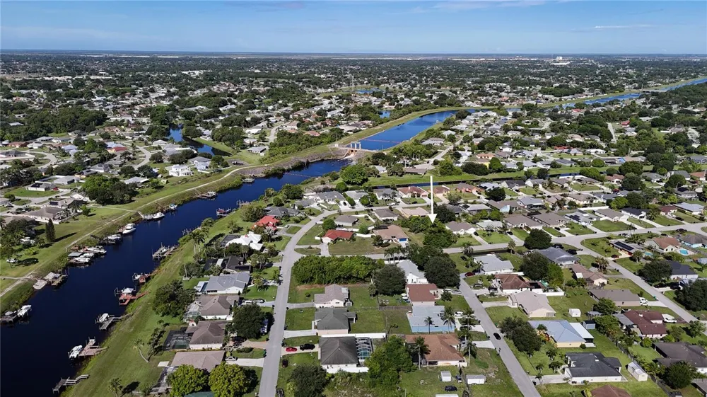 2668 SW CAMEO BOULEVARD Port St Lucie, FL 34953