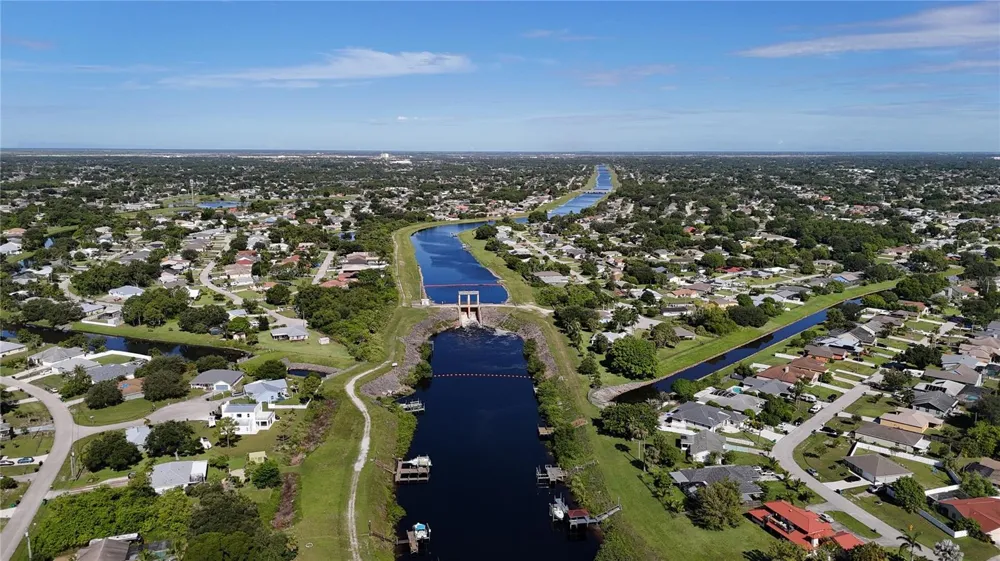2668 SW CAMEO BOULEVARD Port St Lucie, FL 34953